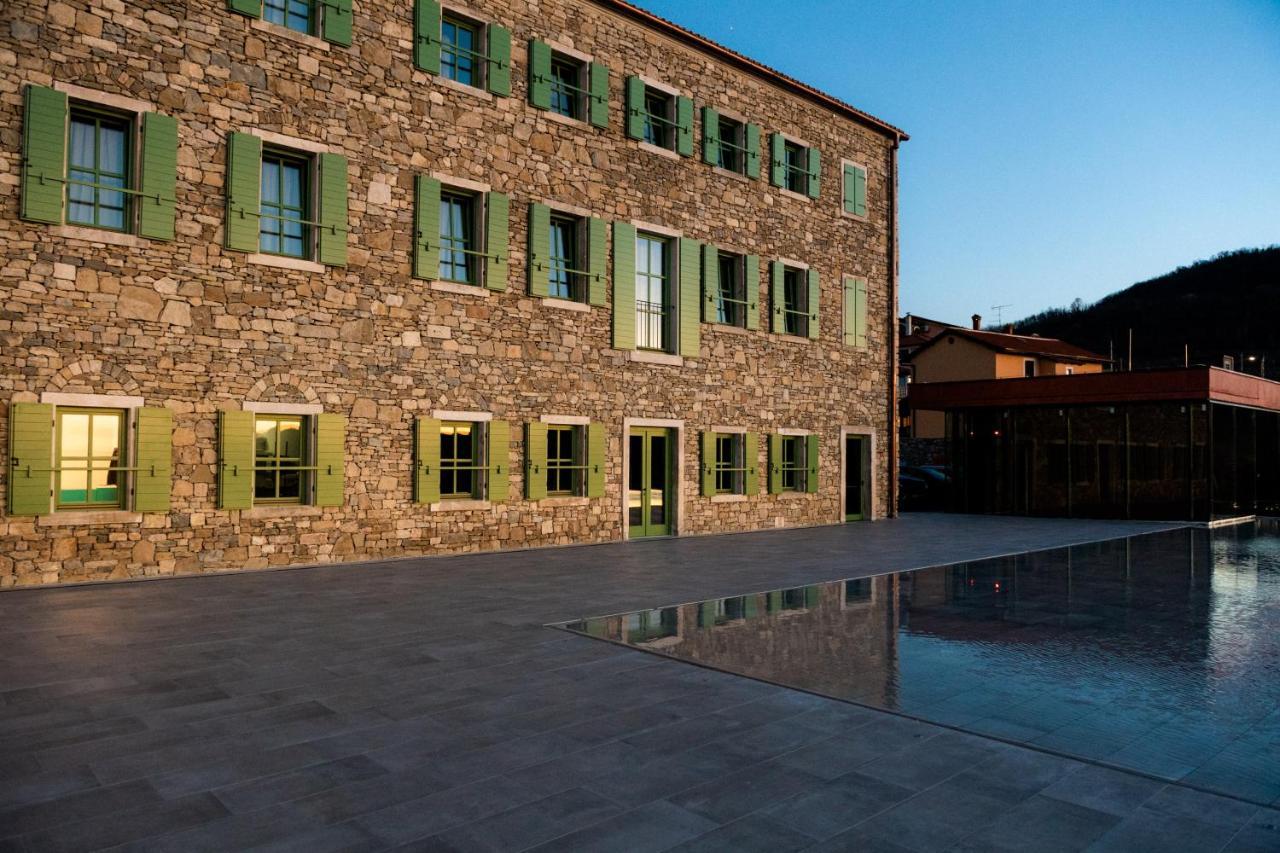 Winery & Design Hotel Roxanich Мотовун Экстерьер фото