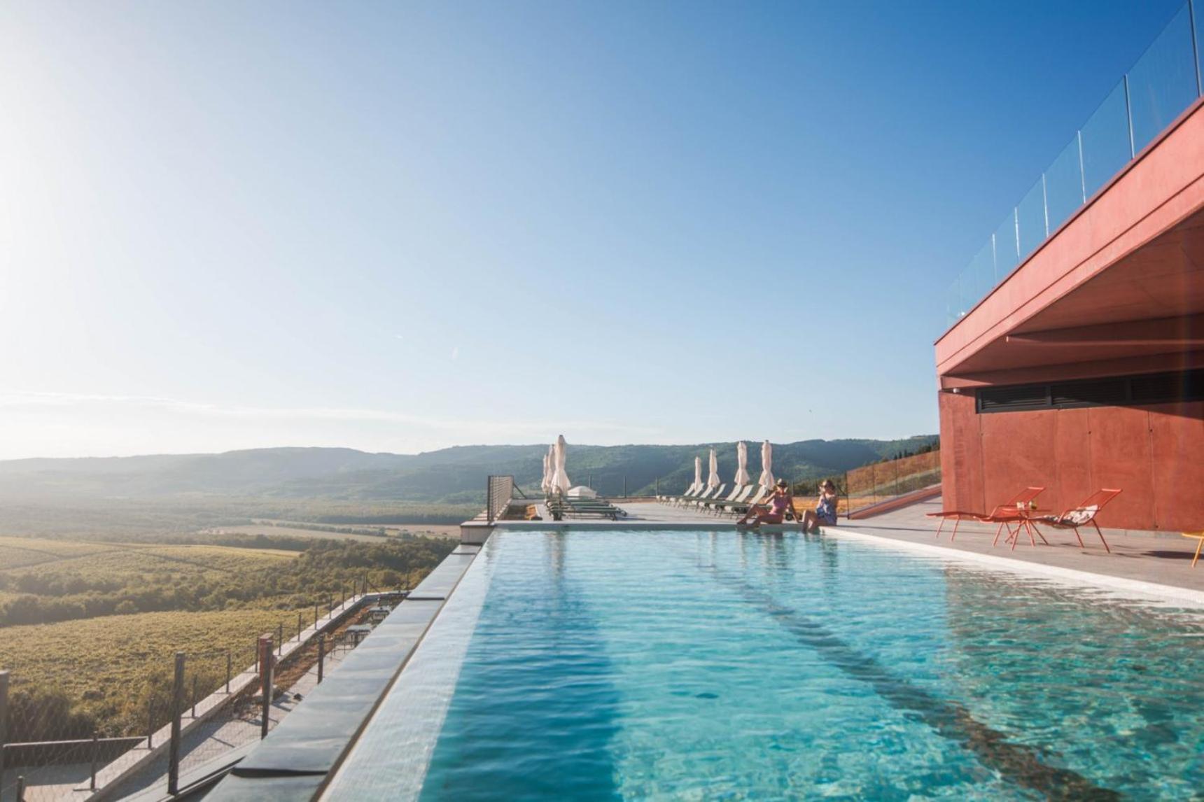 Winery & Design Hotel Roxanich Мотовун Экстерьер фото