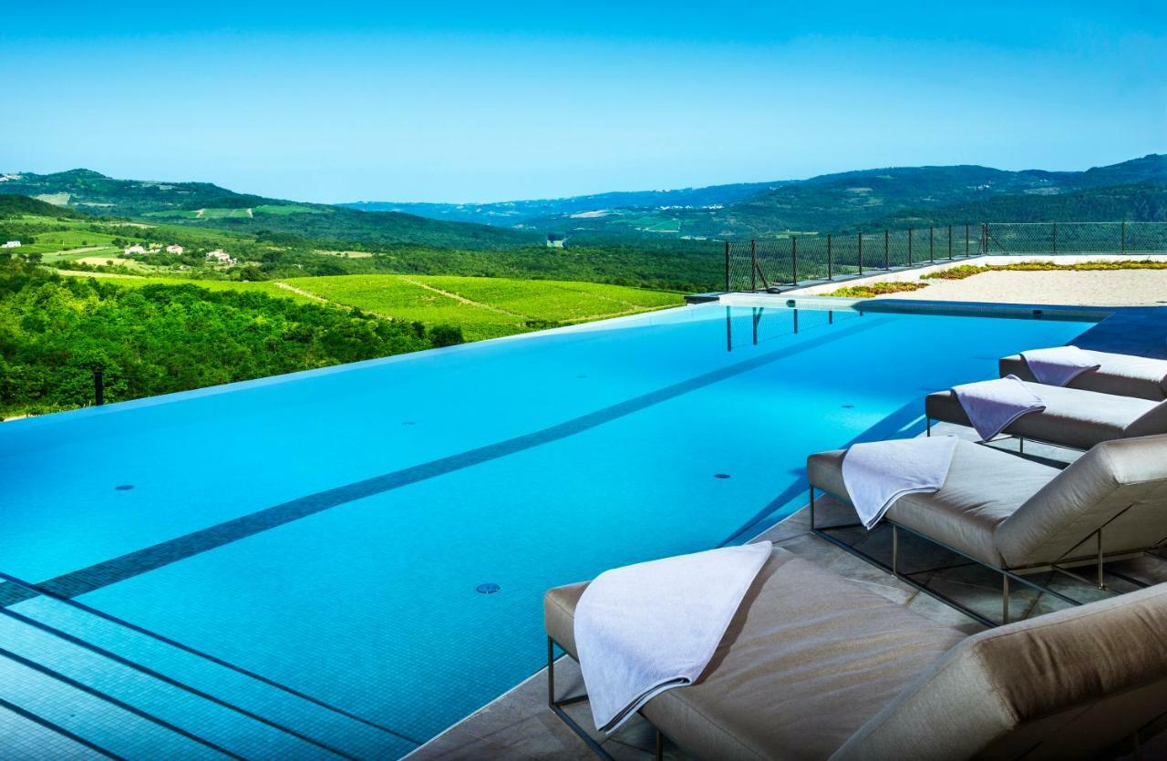 Winery & Design Hotel Roxanich Мотовун Экстерьер фото